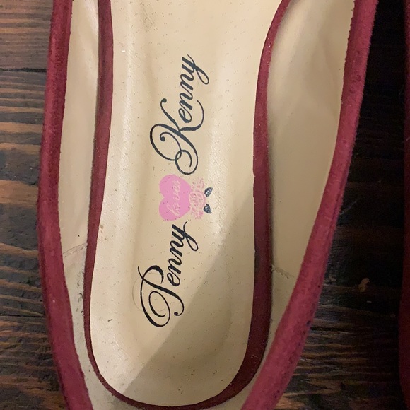Burgundy sparkly heart Penny Loves Kenny flats - Picture 2 of 6